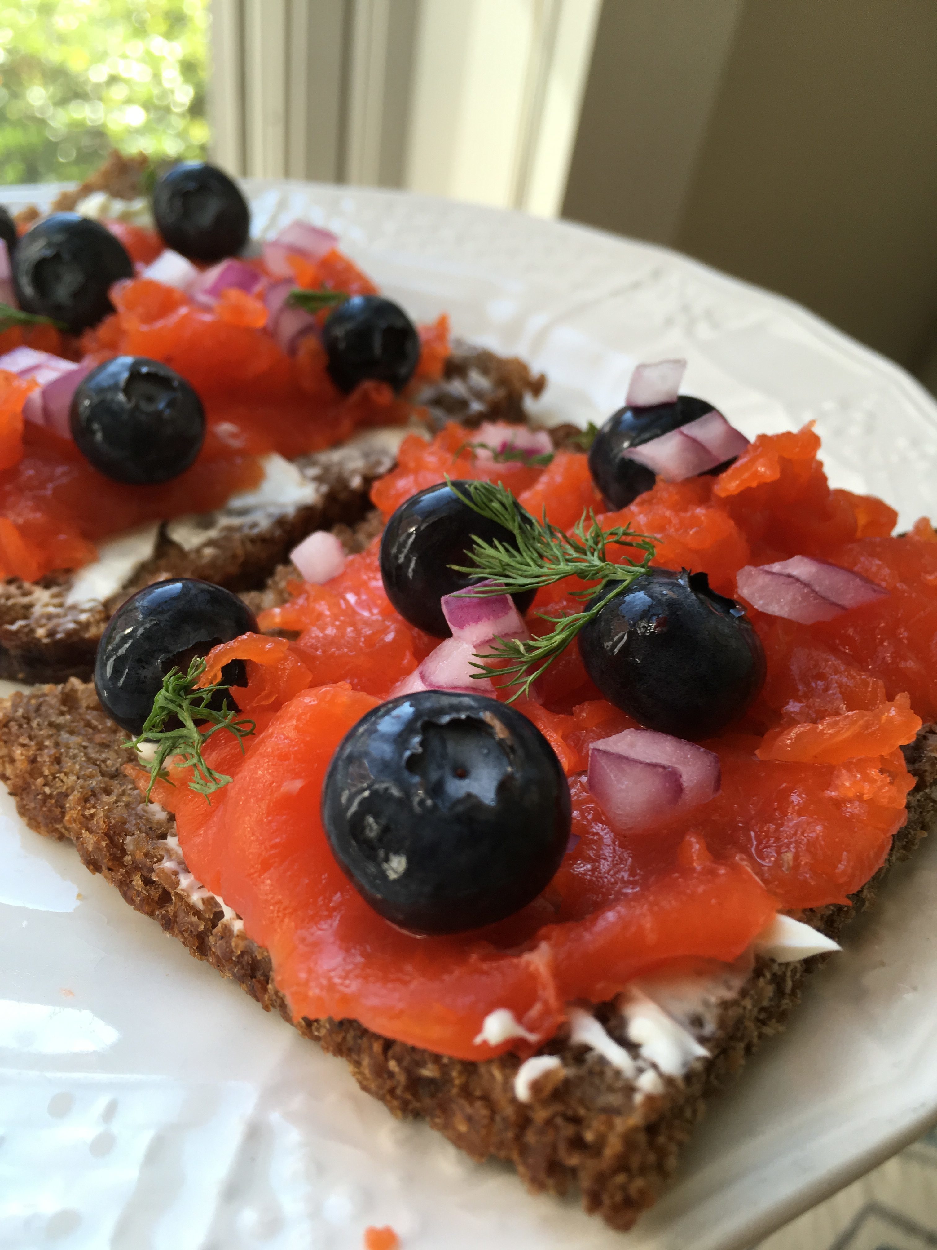 Salted Salmon and Pickled Blueberries Run Appetit!